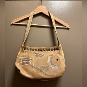 R&Y AUGOUSTI FISH EMBROIDERY PURSE LEATHER BEIGE